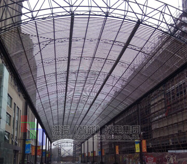 中央廣場led天幕鋼構(gòu)現(xiàn)場 中央廣場led天幕鋼構(gòu)現(xiàn)場